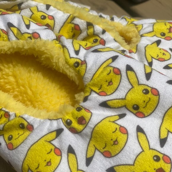 🤗59-(1love) Pikacute Slippers - Picture 3 of 5